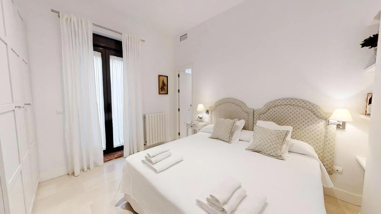 Sevilla Luxury Rentals - Alcazar